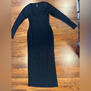 SKIMS Elegant Black Long Sleeve Dress
